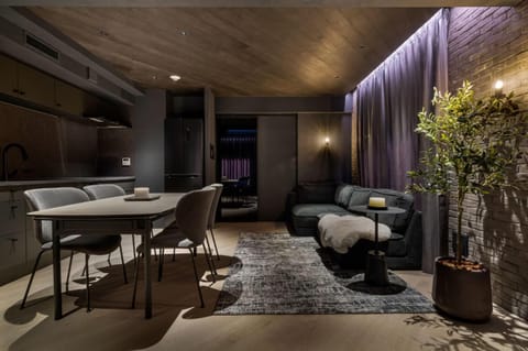 Living room, Dining area