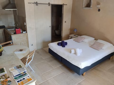 Bed, Photo of the whole room