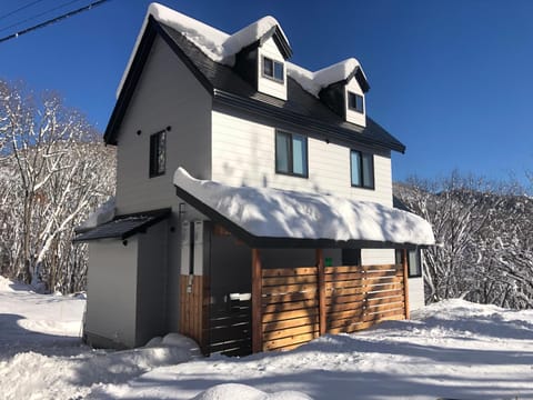 Property building, Winter