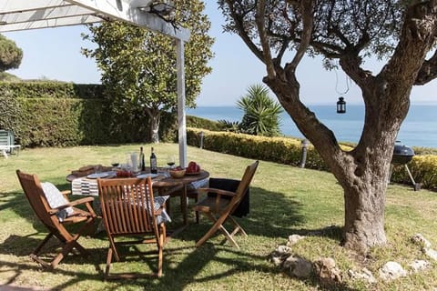 Garden, Seating area, Garden view, Sea view