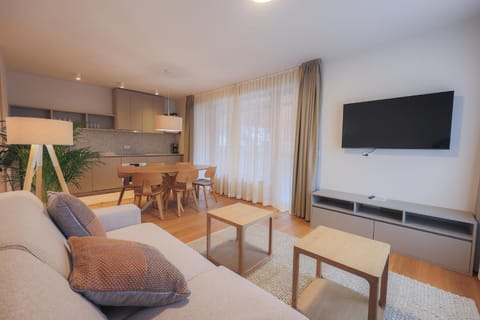 Living room, Dining area, kitchen
