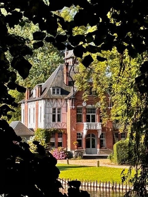 Le Manoir des Etangs Bed and Breakfast in Flanders