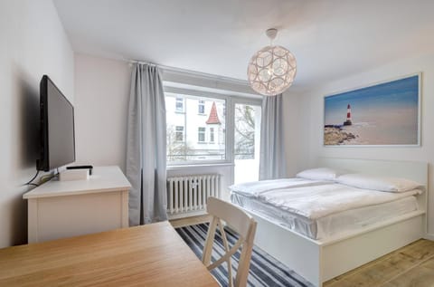 Bed, Photo of the whole room, Bedroom, internet