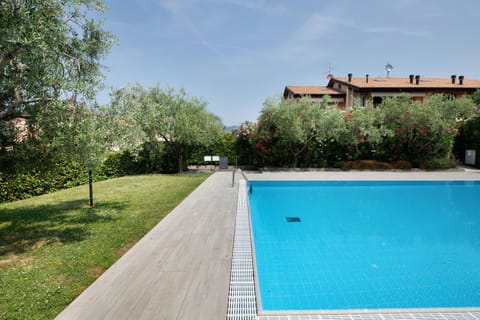 Property building, Swimming pool