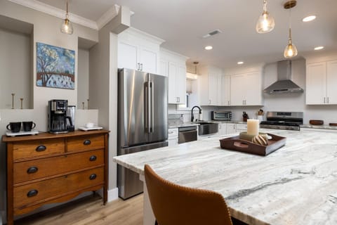 Lakefront Luxury at Stony Pointe House in Saratoga Lake