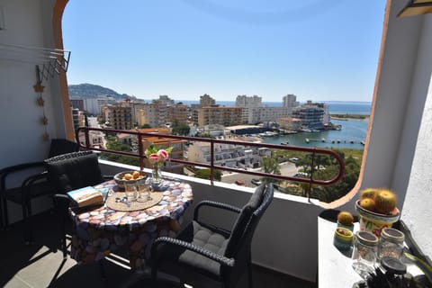 View (from property/room), Balcony/Terrace