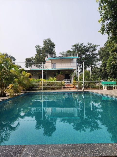 Property building, Garden, Garden view, Pool view, Swimming pool