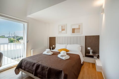 Property building, Living room, Bedroom