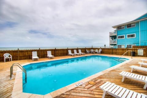 Riggings K3 by Carolina Beach Realty Apartment in Kure Beach