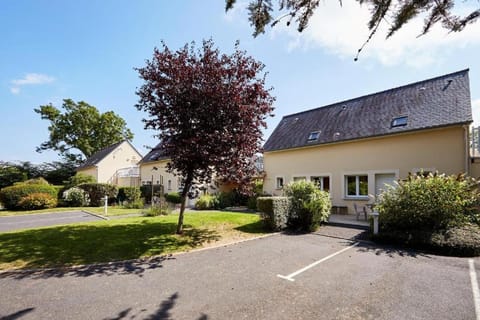 Le Churchill Motel in Normandy