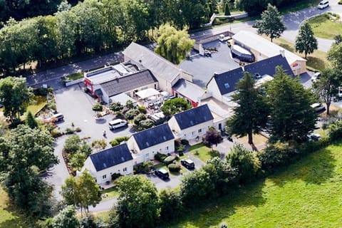 Le Churchill Motel in Normandy