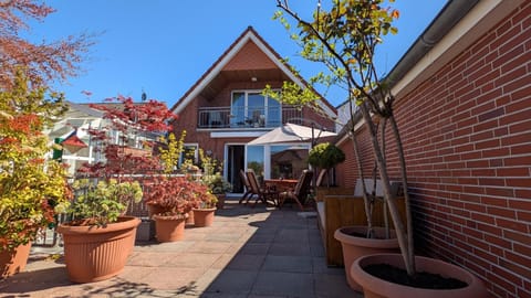 Property building, Balcony/Terrace