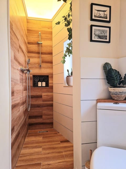 Tal-Pupa Converted Home Apartment in Munxar