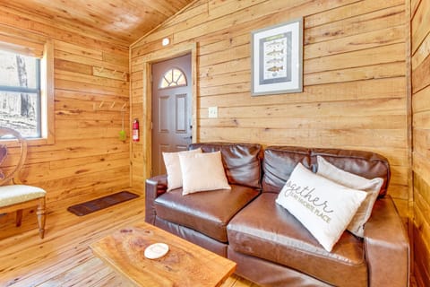 Walk to White River Cotter Cabin with Fire Pit! Cabin in Arkansas