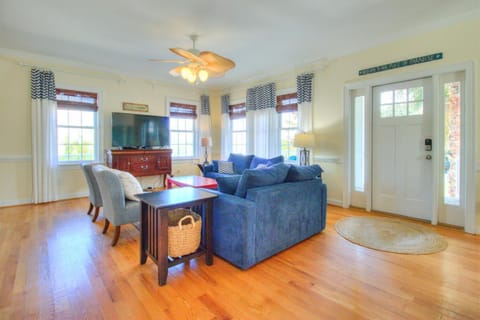 Surfuncle by Carolina Beach Realty House in Kure Beach