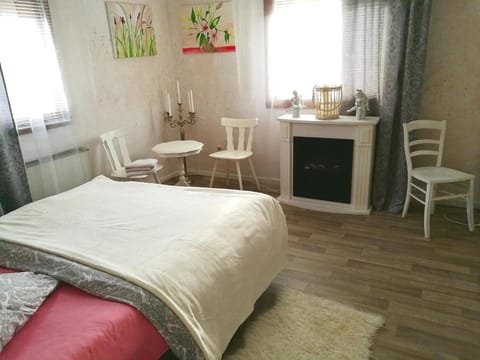 Wölkchen, Pension mit Gemeinschaftsbädern Apartment in Wallonia, Belgium