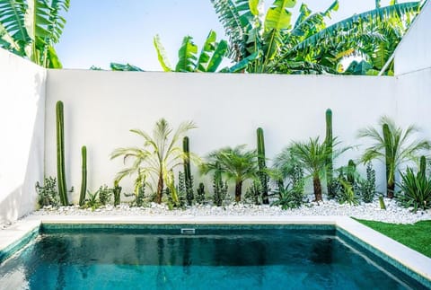 Pool view, Swimming pool, Swimming pool