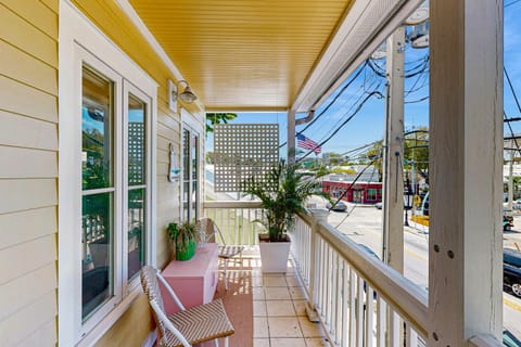 Periwinkle Place Apartment in Key West