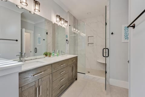 Sweet Carolina by Carolina Beach Realty House in Carolina Beach