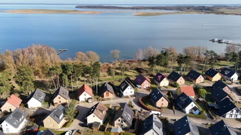 Property building, Lake view, Sea view