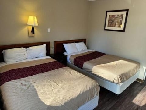 Fairbridge Inn express Hotel in Richmond Hill