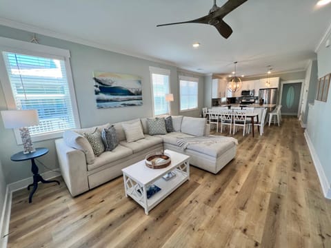 The Longboard Lodge by Carolina Beach Realty House in Carolina Beach