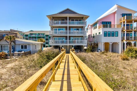 Whitecaps C and D by Carolina Beach Realty Apartment in Carolina Beach
