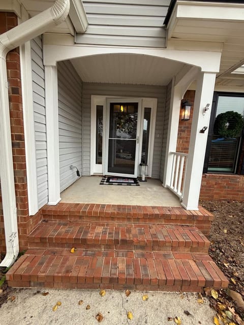 The Zen Blossom Retreat, Eisenhower and Master's House in Evans