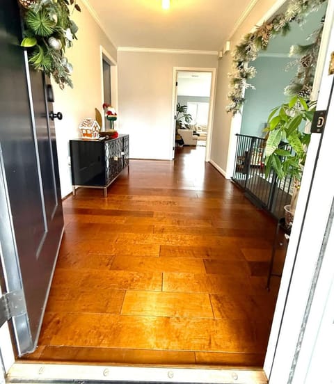 The Zen Blossom Retreat, Eisenhower and Master's House in Evans