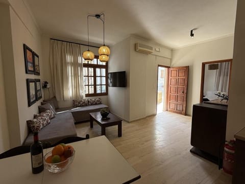 Mariliana Apartments Just 15 Steps from the Libyan Sea House in Myrtos