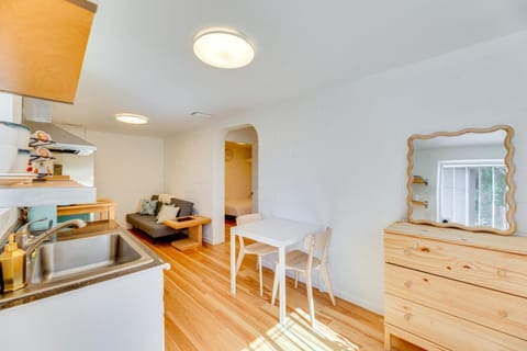 5 Mi to Dtwn Los Angeles Apt with Outdoor Space! Apartment in East Los Angeles