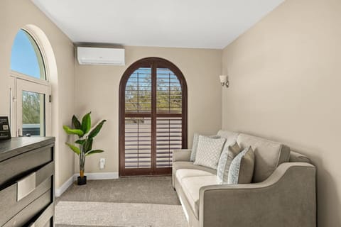 Family Friendly Foothills 6 Bedrooms Sleeps 24 House in Catalina Foothills