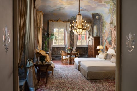 Piazza Pitti Palace - Residenza d'Epoca Bed and Breakfast in Florence