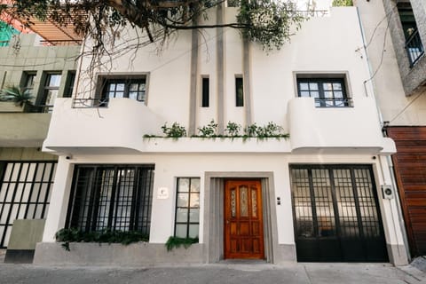 Property building, Facade/entrance