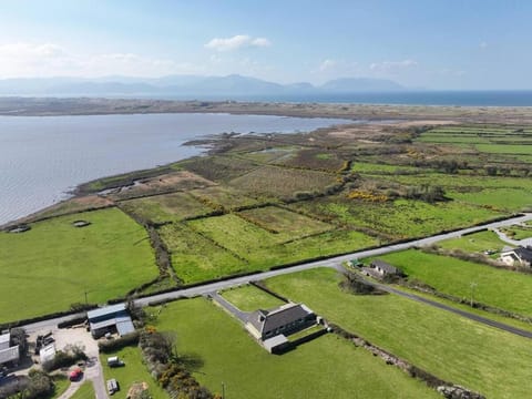 Inch by the Sea - Sea Views House in County Kerry