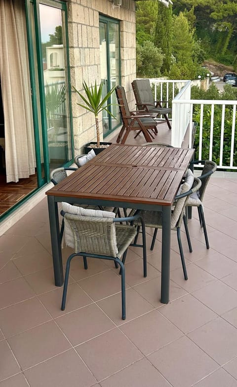 Apartments Lorenco Apartment in Brela