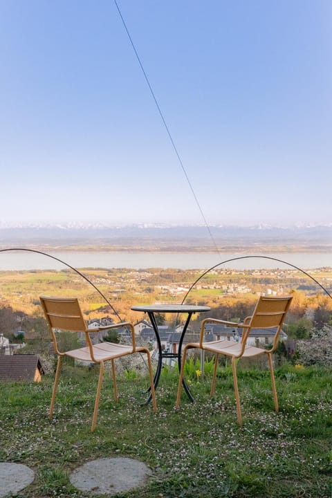 Garden, Balcony/Terrace, Lake view