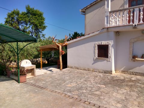 Facade/entrance, BBQ facilities
