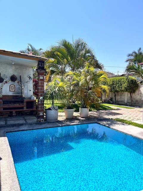 Residencia JV House in State of Morelos