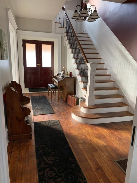 Lewis M Fisher House House in Davenport