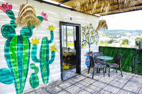 Patio, Day, Natural landscape, View (from property/room), Balcony/Terrace, Seating area, Dining area, Garden view
