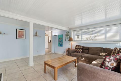 Saltwater Sanctuary for 6 1pup House in Jacksonville Beach