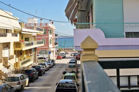 Day, Neighbourhood, City view, Street view, Location