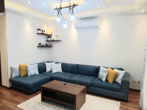 Living room, Seating area, air conditioner