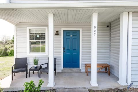 Riverside Retreat Near 5 Points House in East Nashville