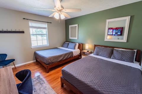 Riverside Retreat Near 5 Points House in East Nashville