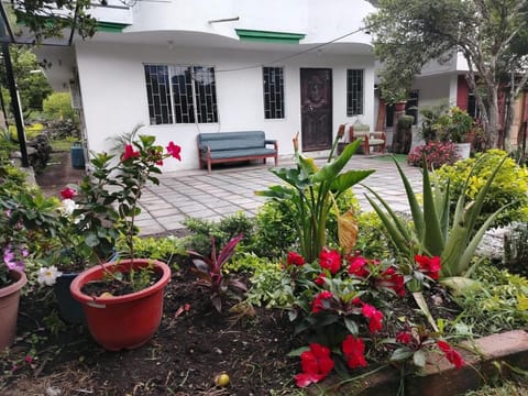 Property building, Day, Garden, Lobby or reception, Garden view