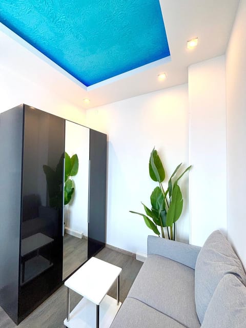 Seating area, wardrobe