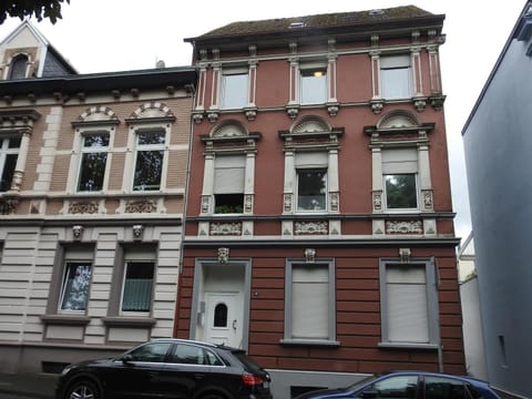 Property building, Facade/entrance