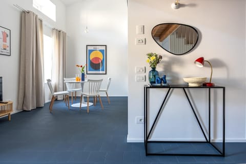 BlueLake di Tss - Renewed,spacious,5 min to Lake Apartment in Trentino-South Tyrol